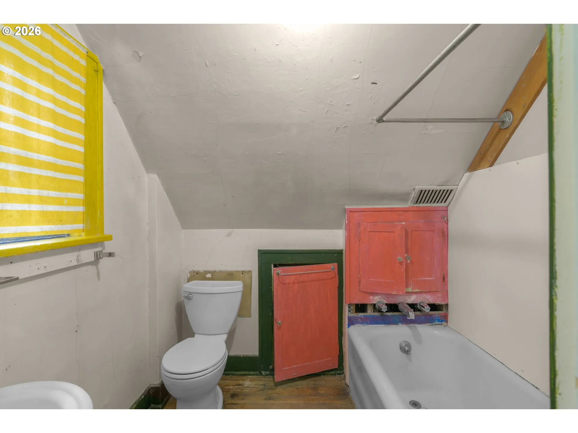 Bathroom-Upper