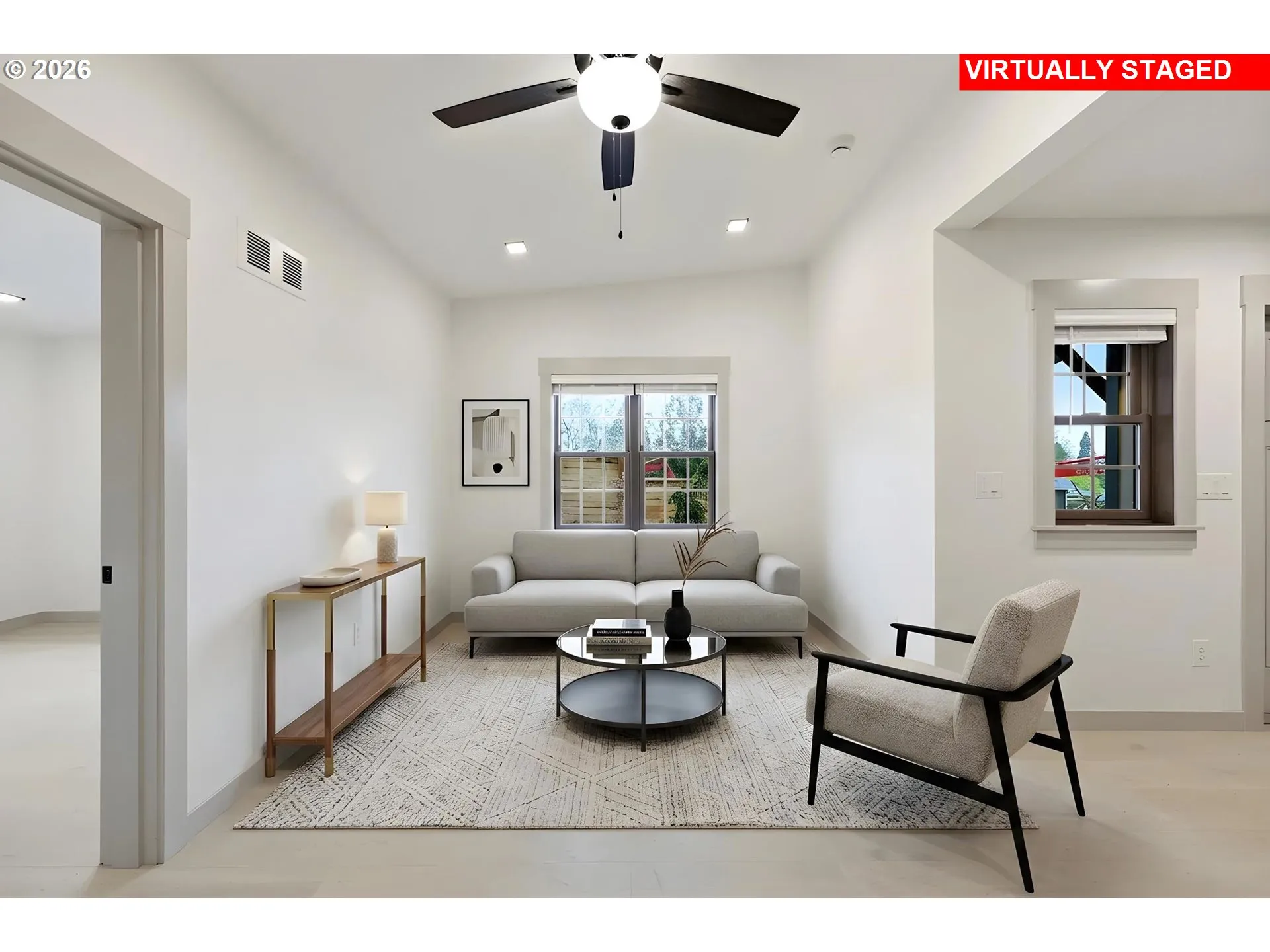 Living Room-Ceiling Fan