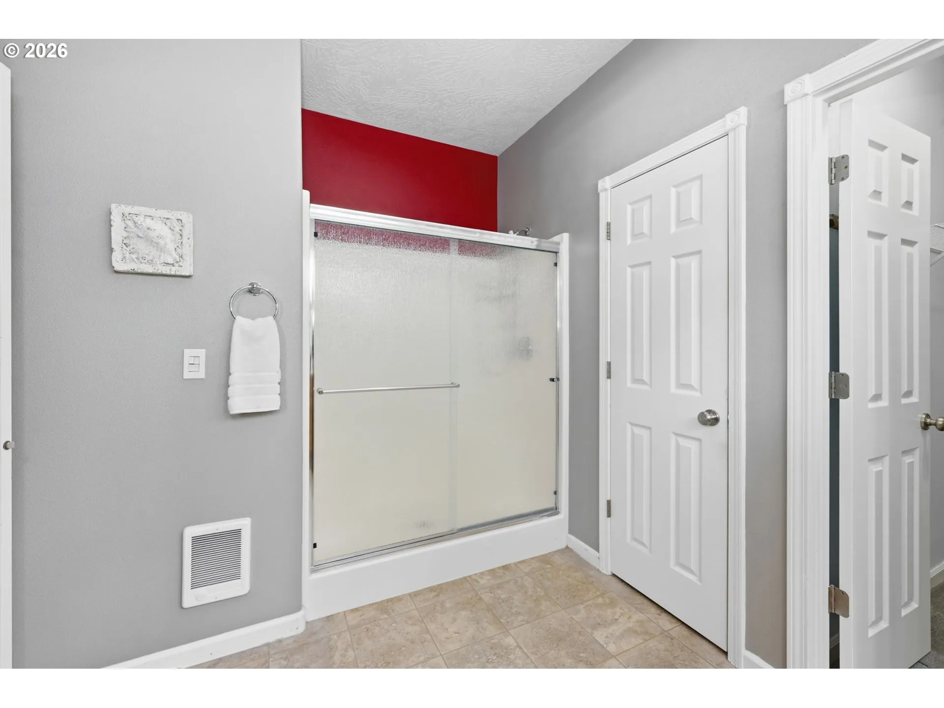 Bathroom, Attached