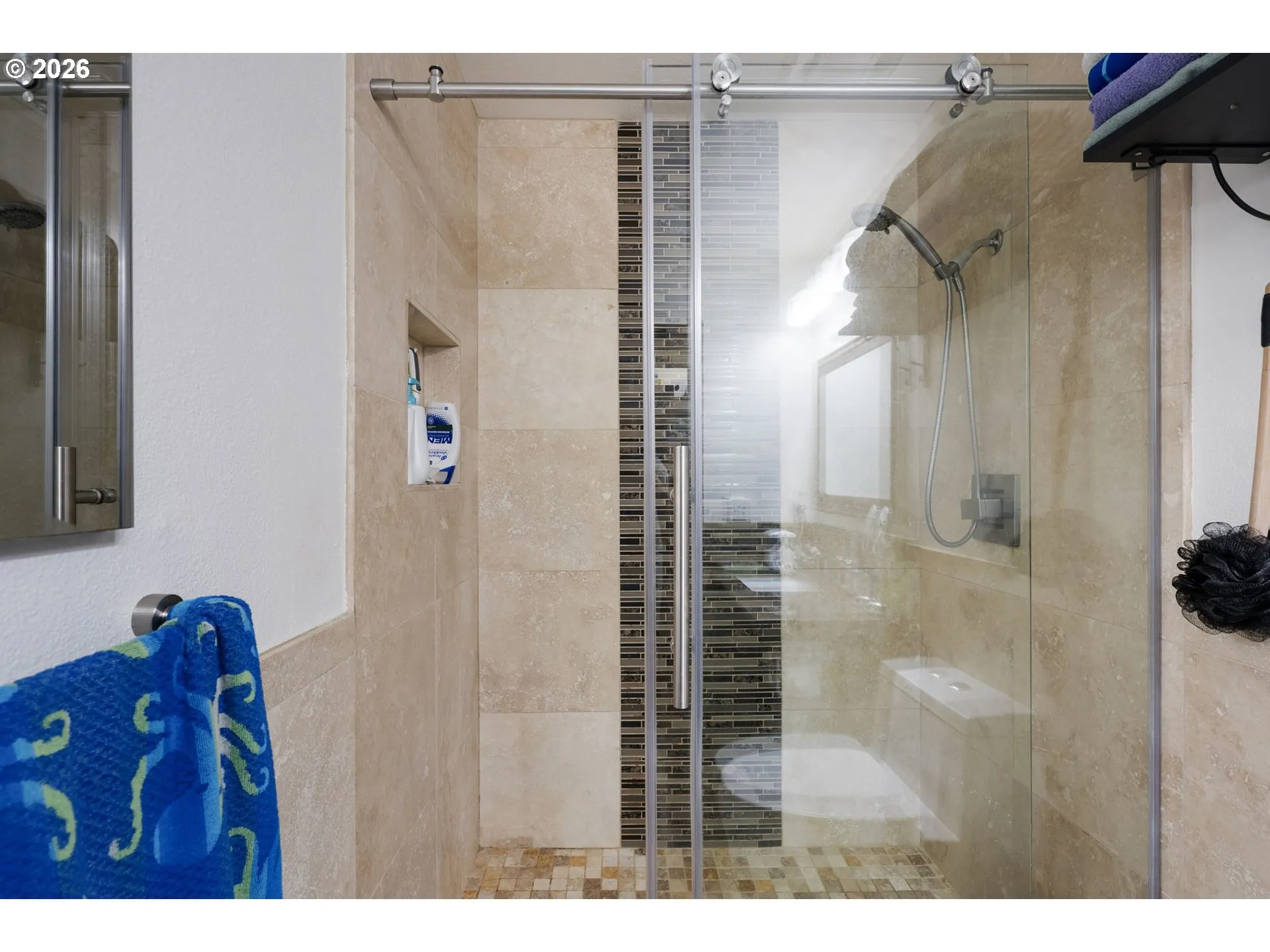 Bathroom-Walk in Shower