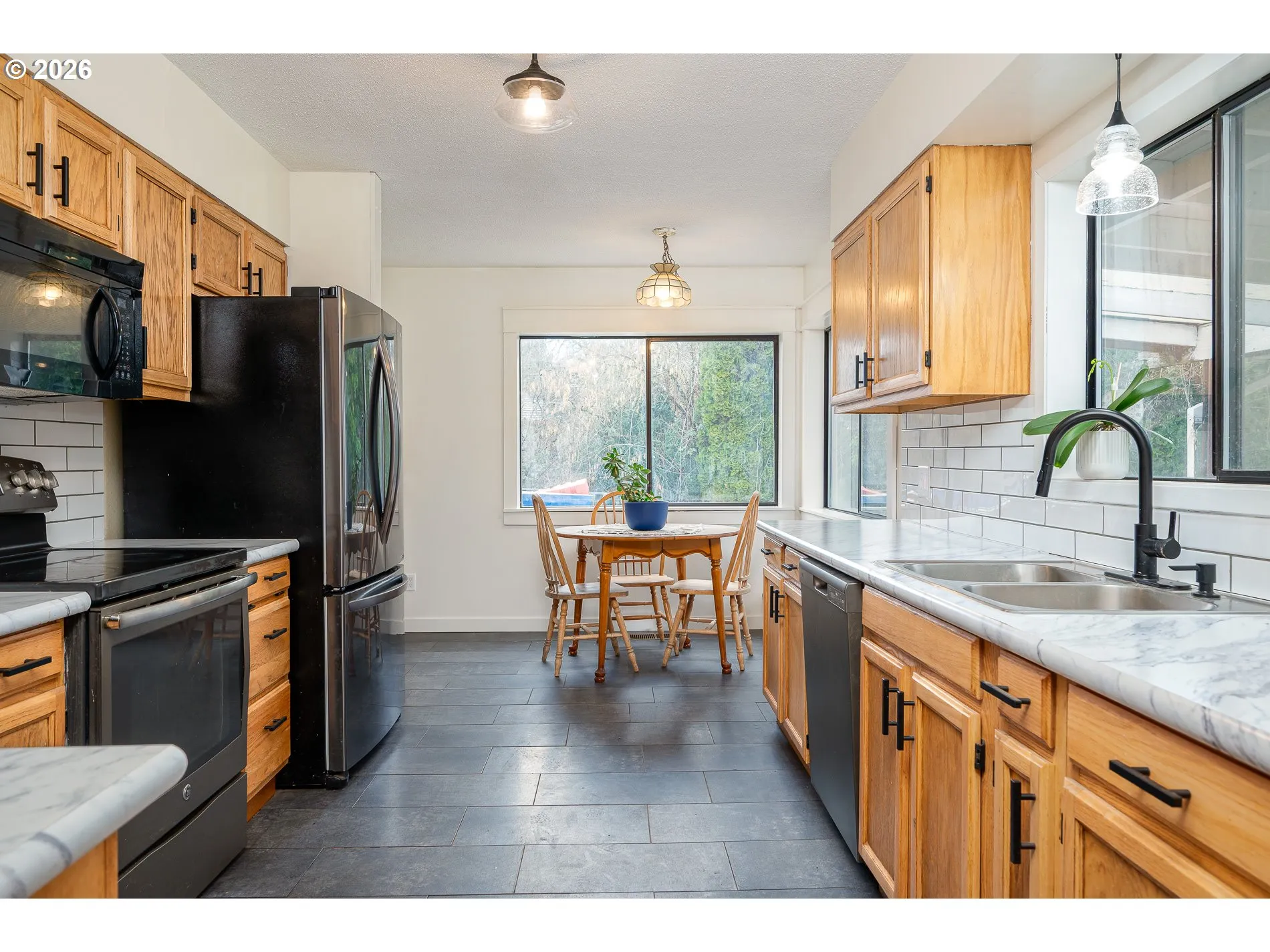 Kitchen-Eating Area