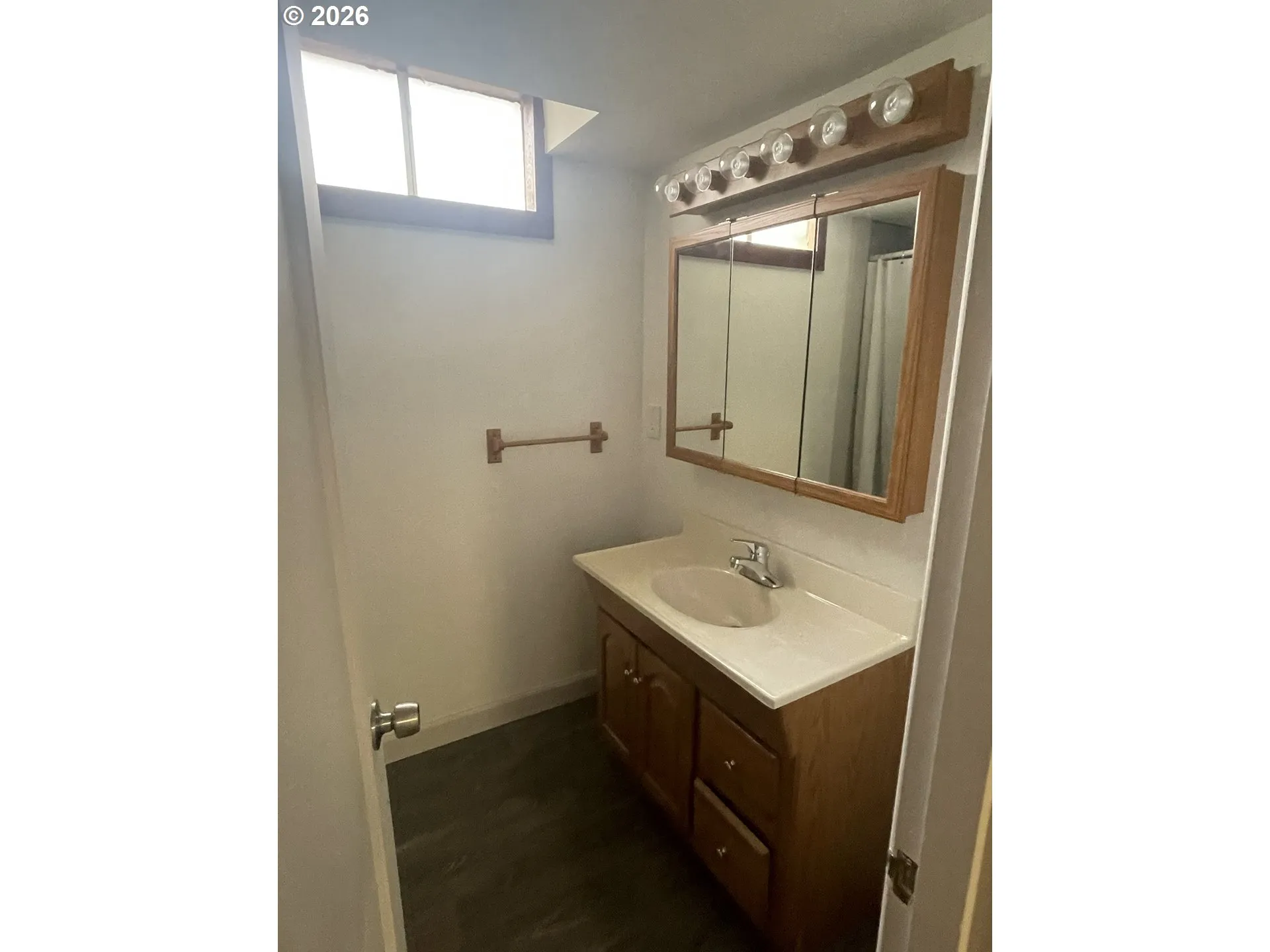 Bathroom-Lower
