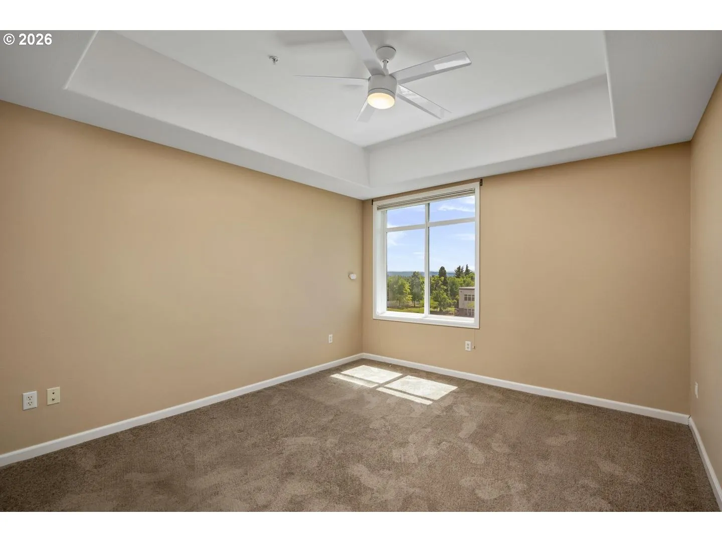 Bedroom, Owner's Suite-Main