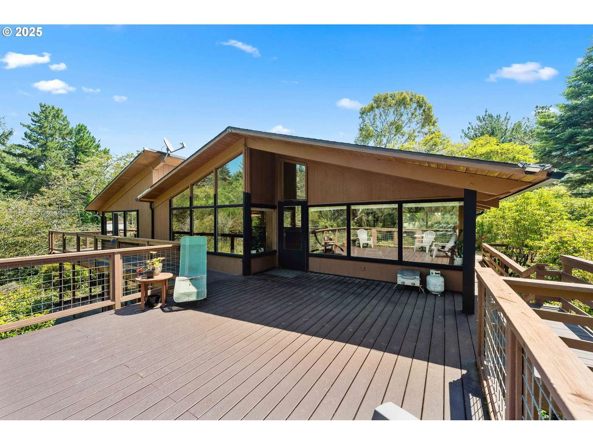 Deck-Main