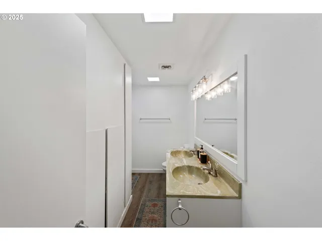 Bathroom-Lower