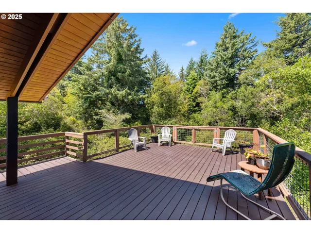 Deck-Main