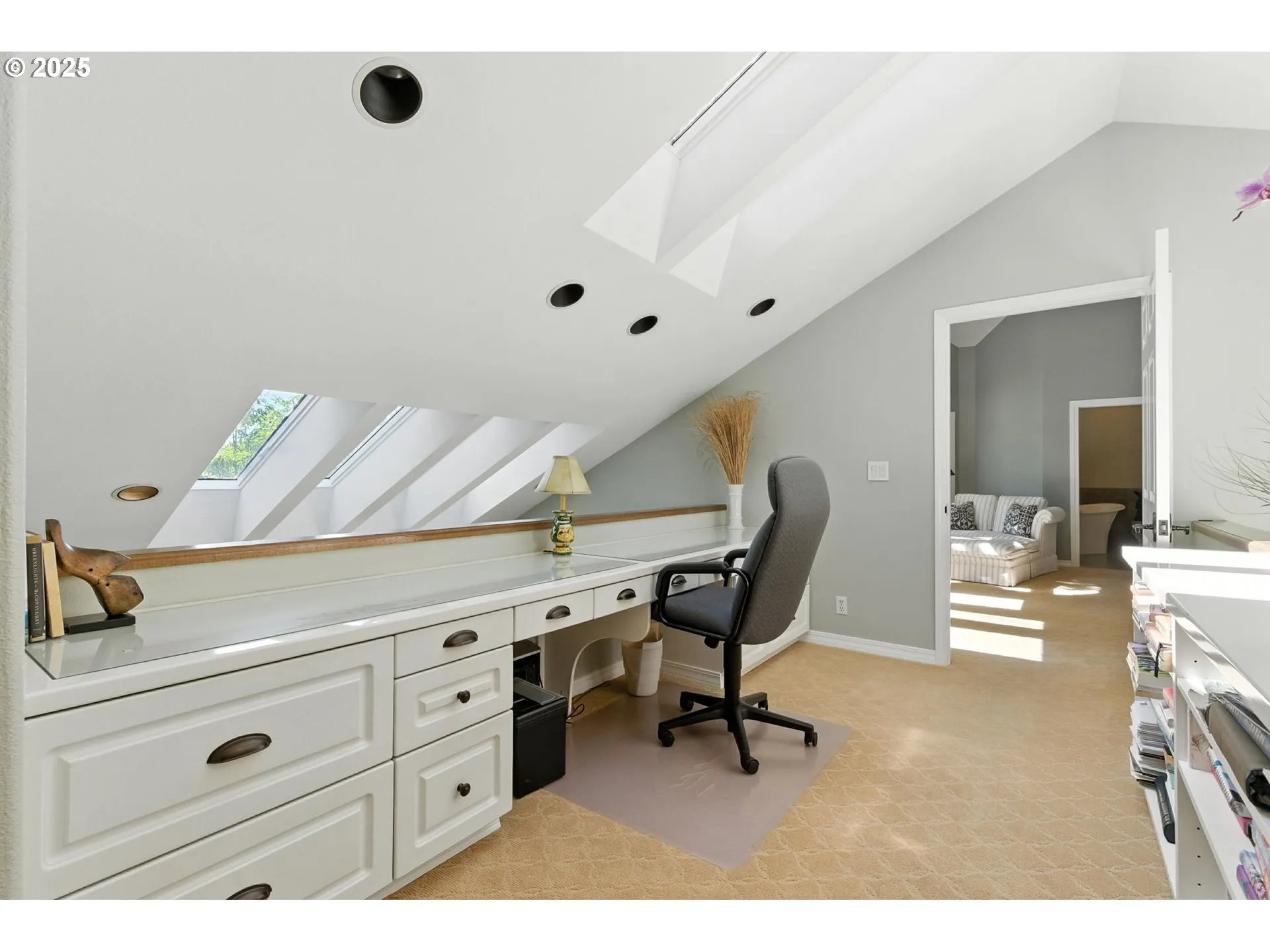 Bonus Room-Upper