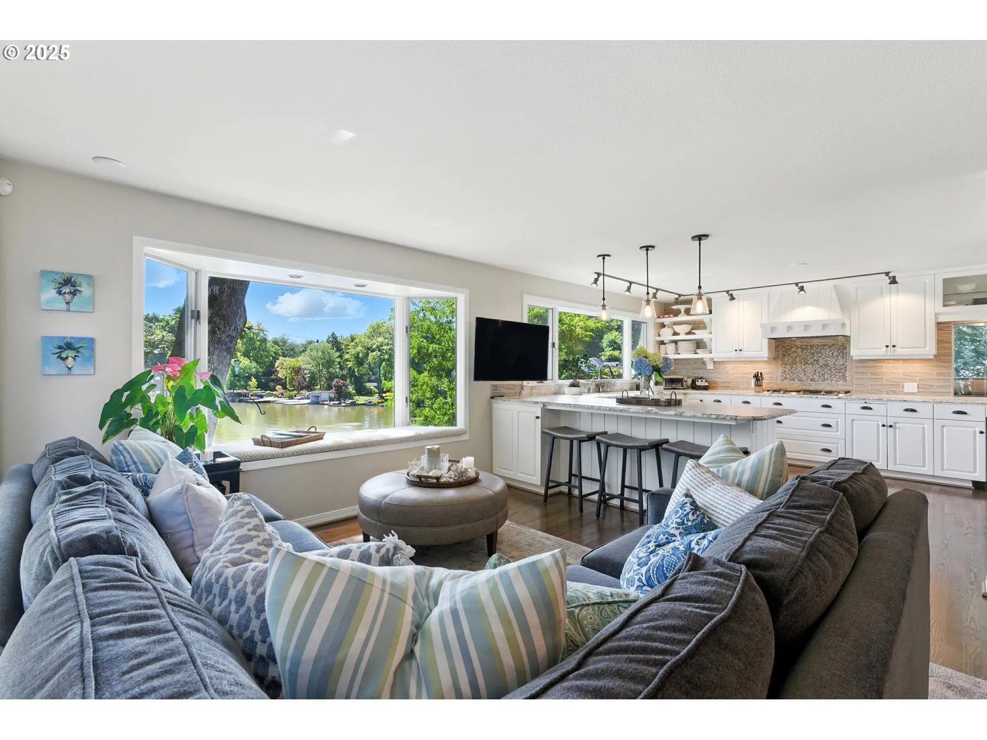 Kitchen/Family Room-# 1