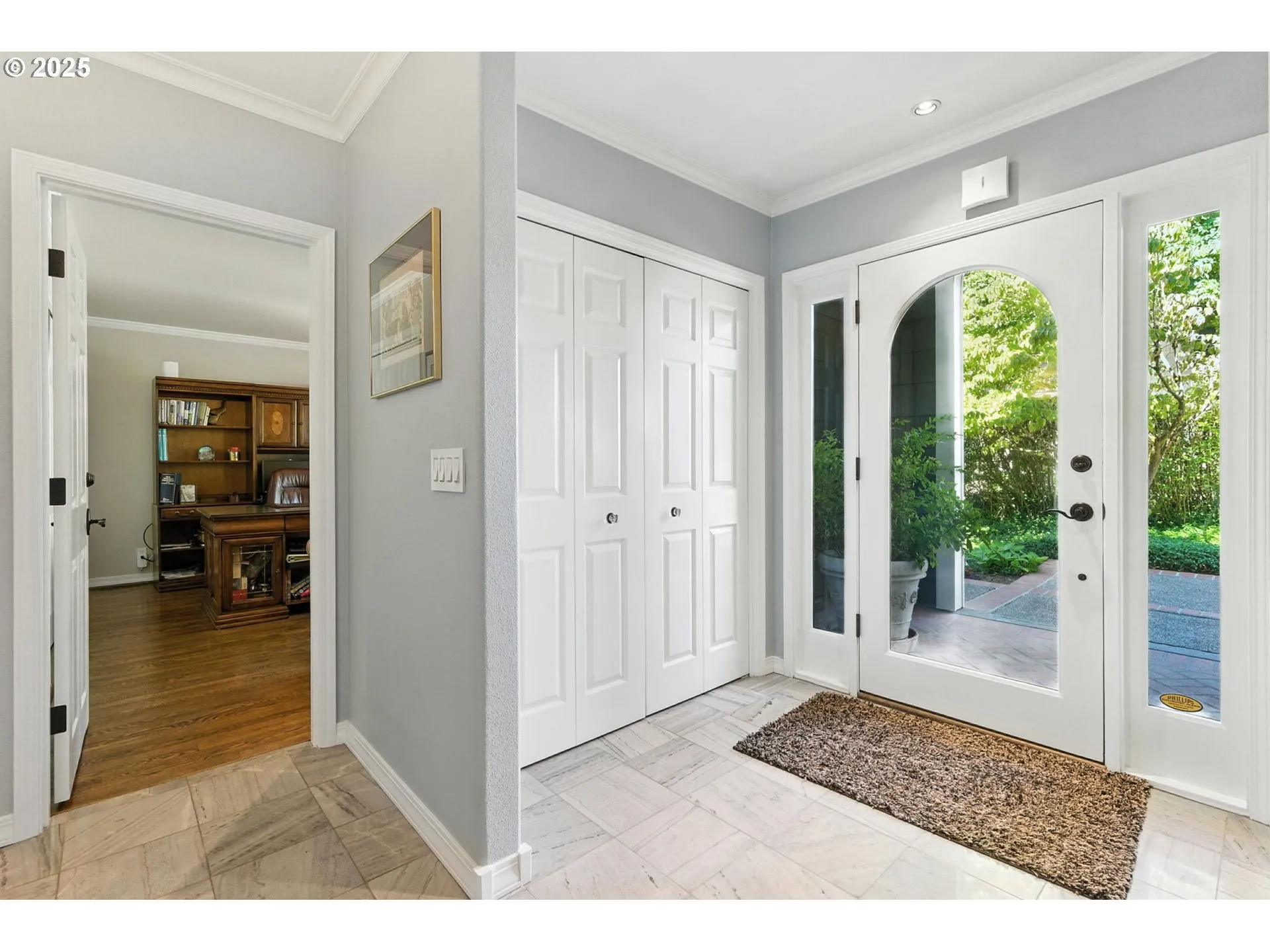 Entrance/Foyer