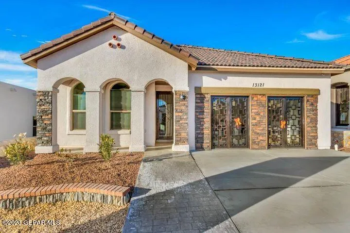 1049 Summer Lake Street, El Paso, Tx 79928