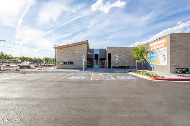3570 Rich Beem Boulevard, Suite B, El Paso, Tx 79938