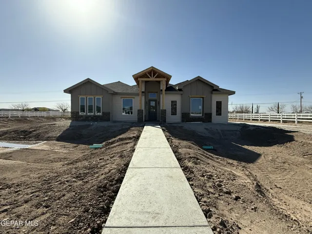 320 Roper Lane, Clint, Tx 79836