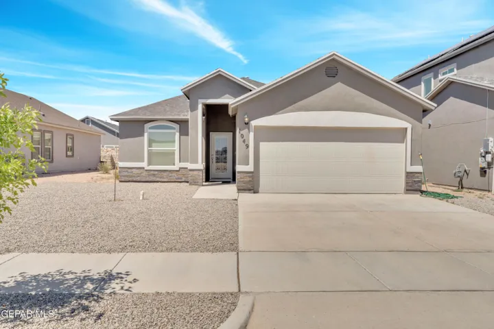 1049 Summer House Street, Horizon City, Tx 79928
