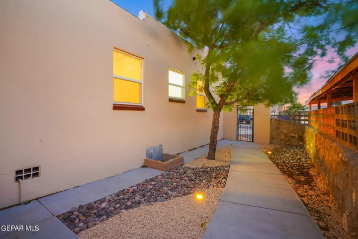 1170