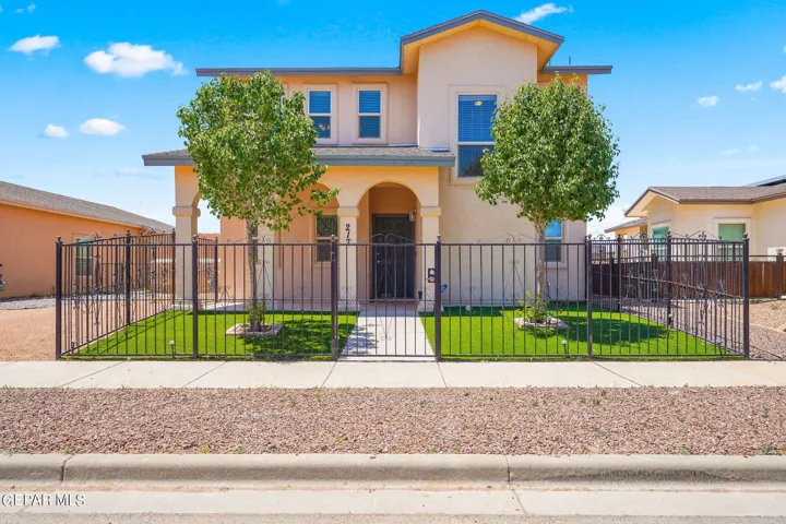 217 Lago Maggiore Street, Horizon City, Tx 79928