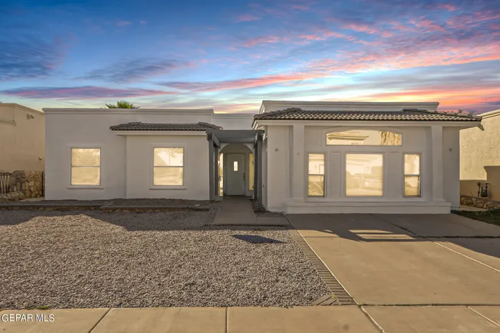 808 Bonnie Court, Santa Teresa, Nm 88008