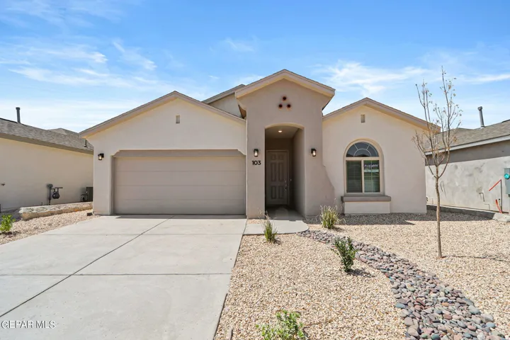 103 Sarah Trail, Santa Teresa, Nm 88008