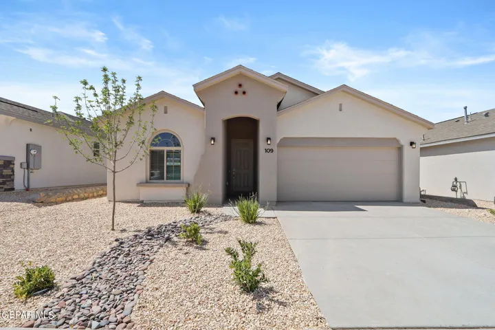 109 Monteine Trail, Santa Teresa, Nm 88008