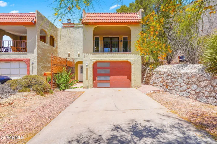 411 Irondale Drive, B, El Paso, Tx 79912