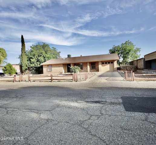 212 Serranía Drive, El Paso, Tx 79932