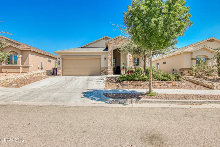 878 Holly Park Avenue, Santa Teresa, Nm 88008