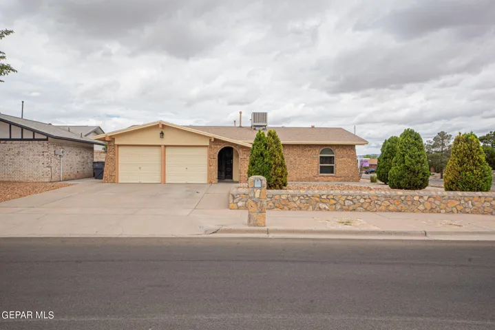1745 Russ Randall Street, El Paso, Tx 79936