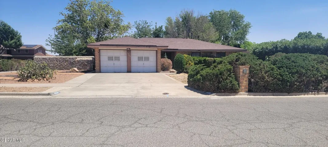 1668 Bob Murphy Drive, El Paso, Tx 79936