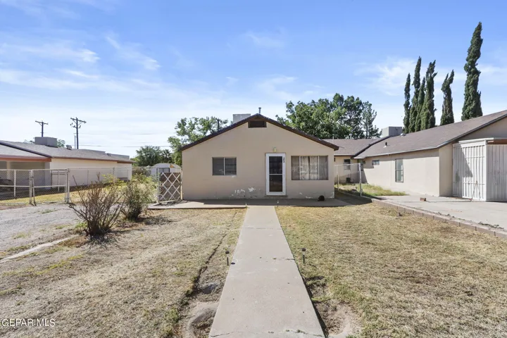 242 Mckinney Street, Clint, Tx 79836