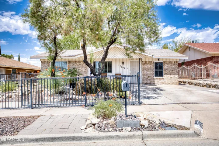11749 Prado Del Sol Drive, El Paso, Tx 79936