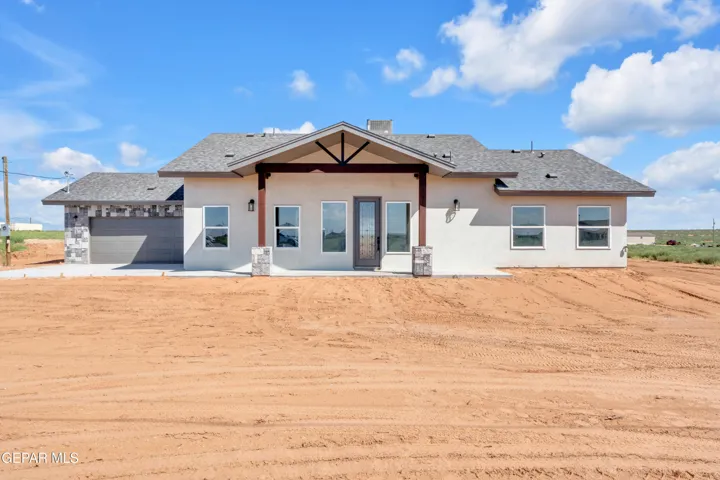 1385 Syrian Desert Drive, Chaparral, Nm 88081