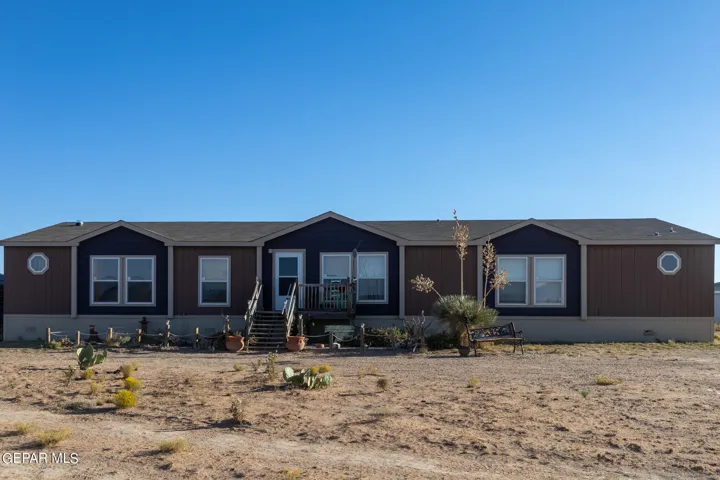 19324 Sebastian Avenue, El Paso, Texas 79938