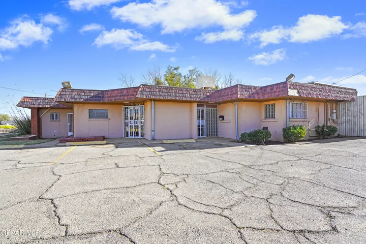 7184 Alameda Avenue, El Paso, Tx 79915