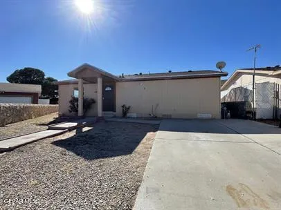 11840 Silverberry Lane, El Paso, Tx 79936