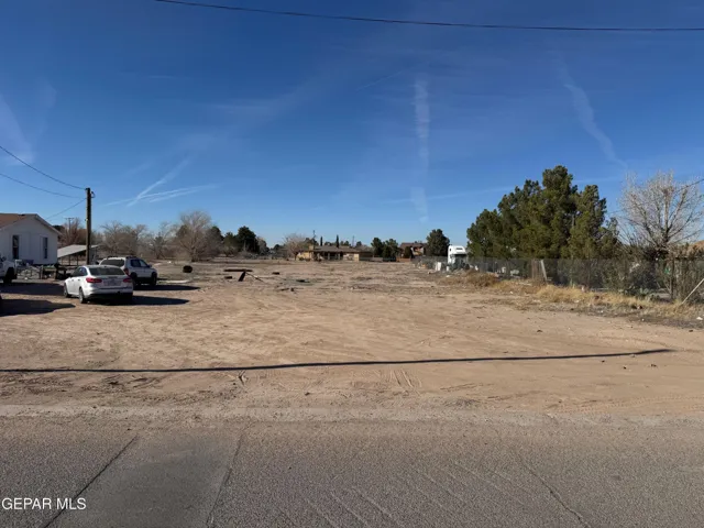 391 Flor Bonita Avenue, Socorro, Tx 79927