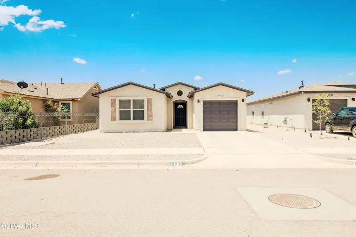 13823 Alamito Creek Avenue, Clint, Tx 79836