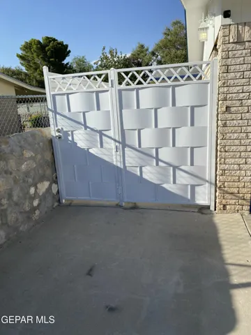 10949 Art Wall Drive, B, El Paso, Tx 79936