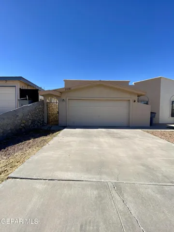 2201 King James Ln Place, El Paso, Tx 79903