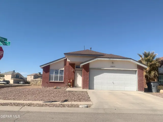Discover comfort in this charming single story home!