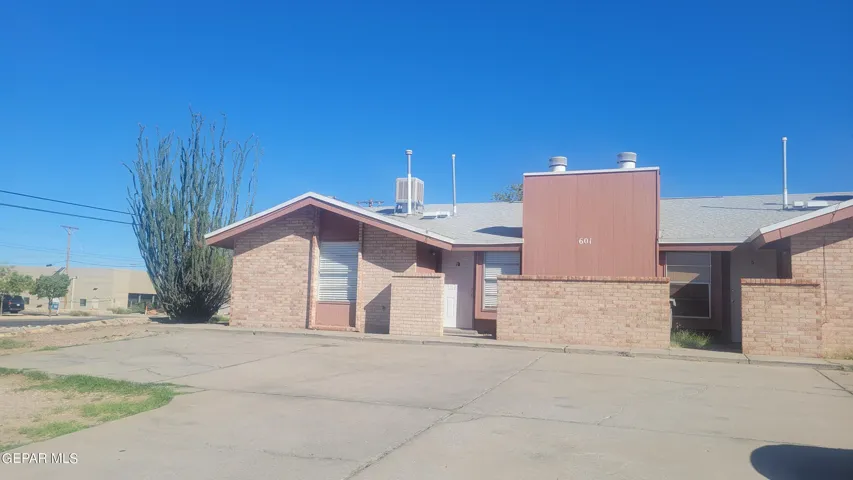 601 White Cliffs Drive, B, El Paso, Tx 79912