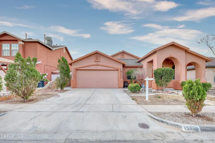 13770 Paseo Las Nubes Drive, Horizon City, Tx 79928