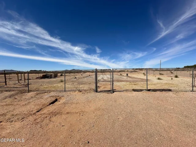1455 Hot Peppers Road, Chaparral, Nm 88081