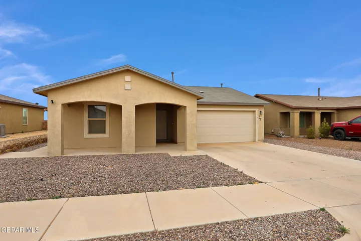 717 Nuevo Desierto Drive, Horizon City, Tx 79928