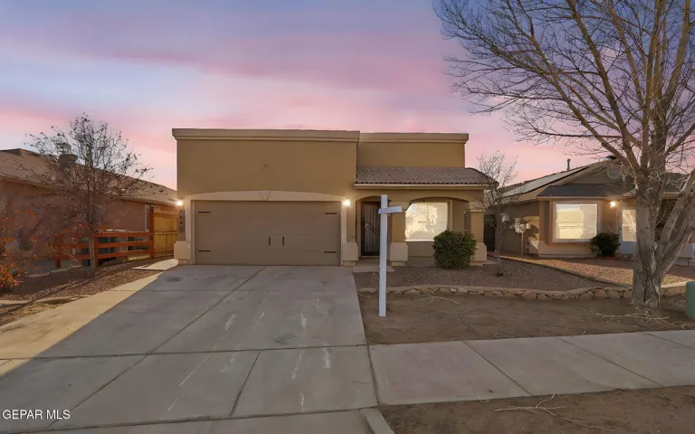 4945 Marcella Santillana, El Paso, Tx 79938