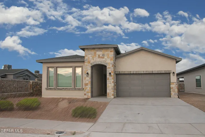 1118 Bronze Hill Avenue, Santa Teresa, Nm 88008