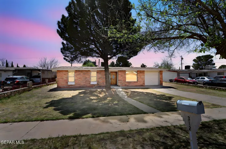 312 Fair Lawn Lane, El Paso, Tx 79922