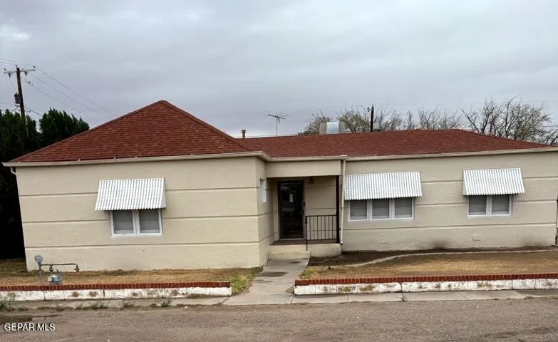 119 Ne Camp Street, Fabens, Tx 79838