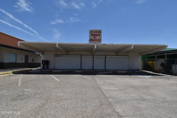 9294 Mccombs Street, El Paso, Texas 79924