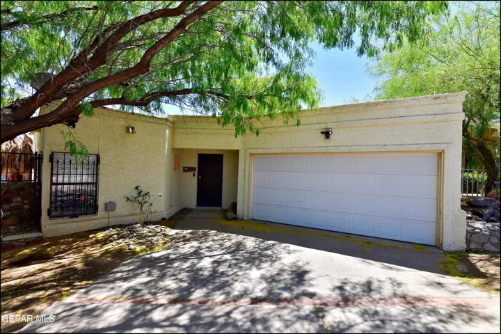 3204 Canyon Point Lane, El Paso, Tx 79904