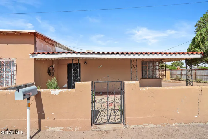 10104 C Socorro Road, Socorro, Texas 79927