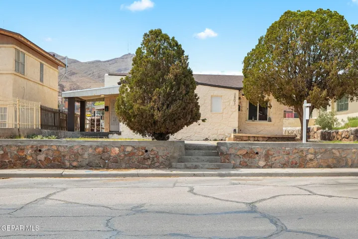 2805 Grant Avenue, B, El Paso, Tx 79930